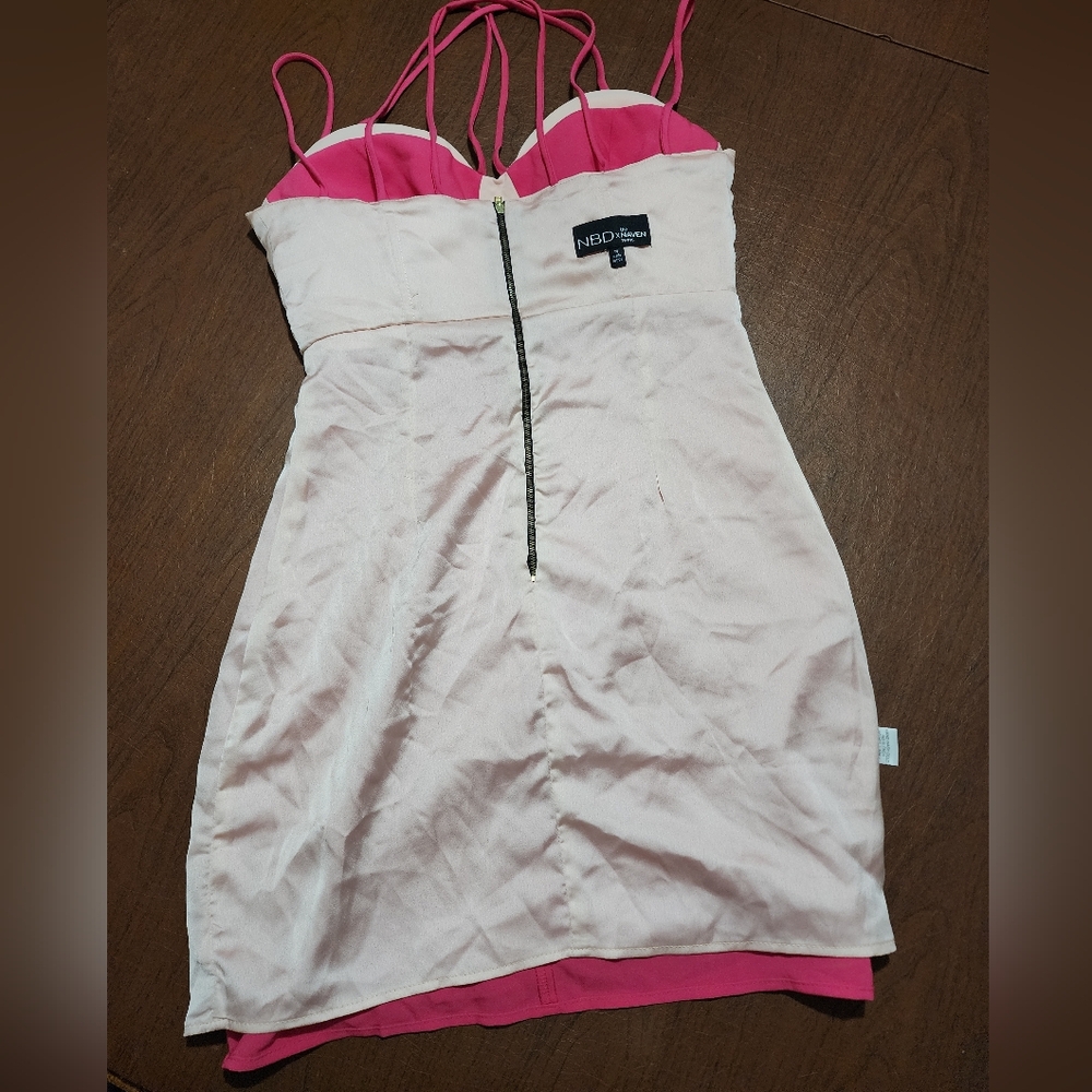 NWOT ... NBD Pink and Cream Dress - Picture 7 of 10